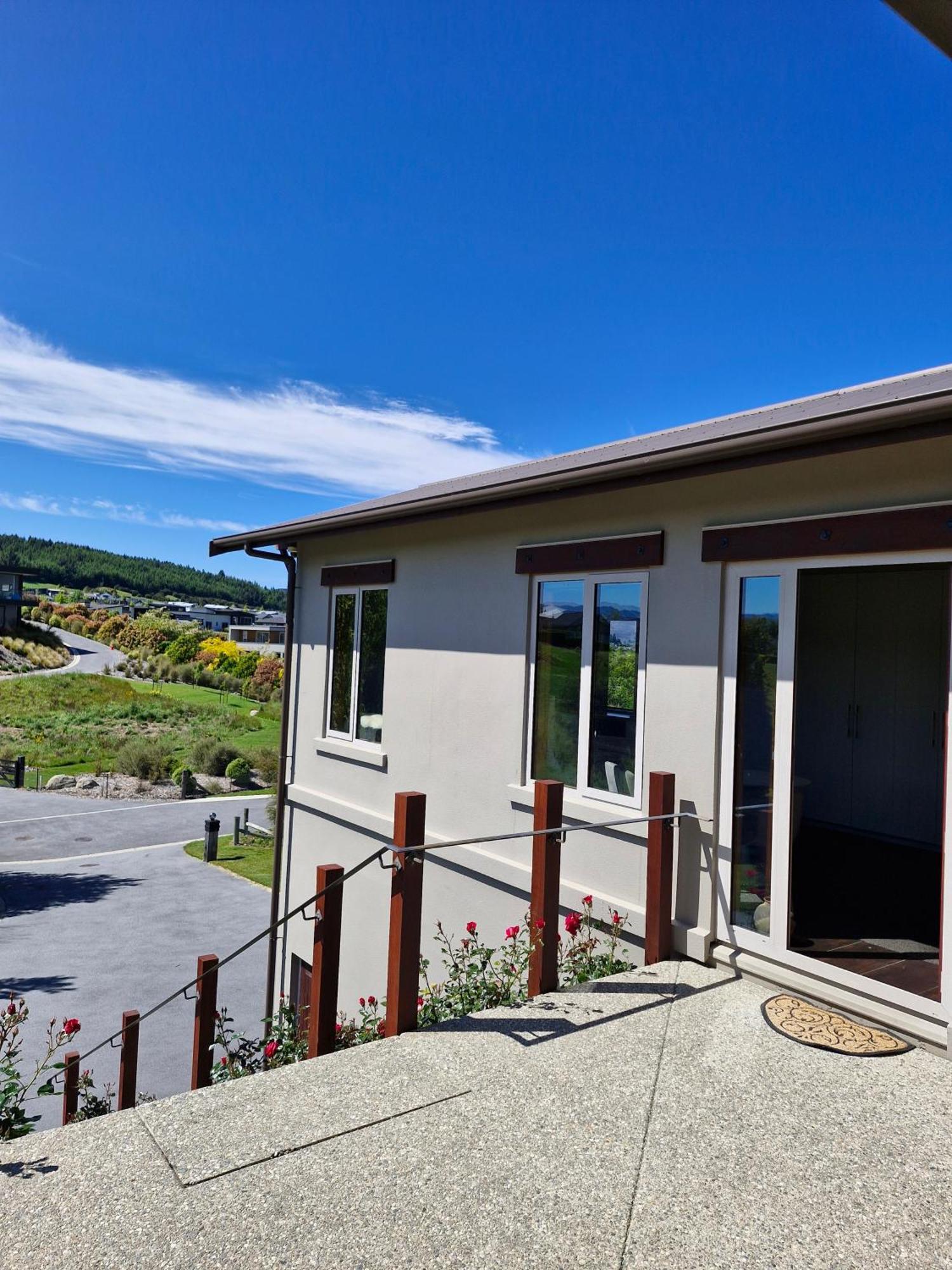 Studio Nestled In Ridgecrest Wanaka Dış mekan fotoğraf